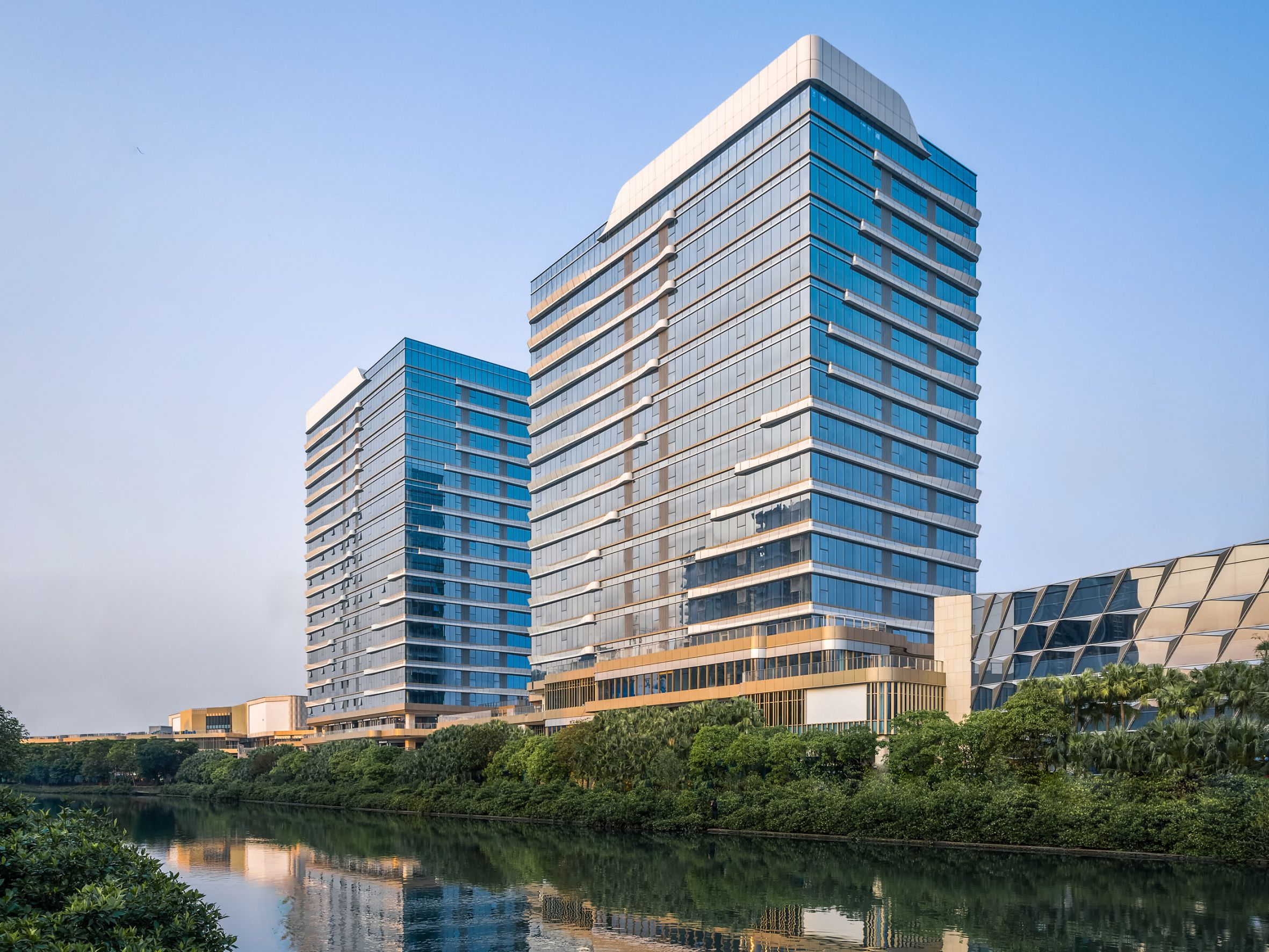 海口Z6尊龙中心